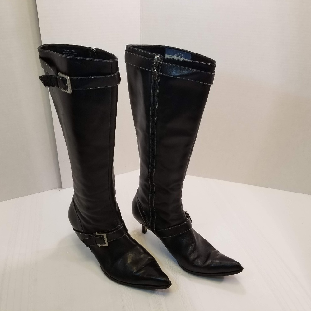 EUC. Joan And David Calfskin Boots size 8 1/2M
